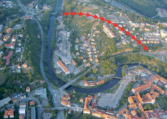 JAK SE RODÍ TUNEL STUDIE PROVEDITELNOSTI MĚSTSKÉHO TUNELU V ČESKÉM KRUMLOVĚ HOW A TUNNEL IS BORN FEASIBILITY STUDY OF AN URBAN TUNNEL IN ČESKÝ KRUMLOV VLADIMÍR PRAJZLER, PAVEL PAŠKA, LUKÁŠ MAŠÍN,