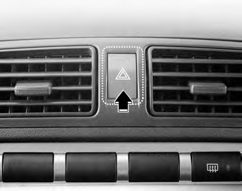 V případě nouze SILNIČNÍ VAROVÁNÍ Výstražné světlo SAA00 Výstražné přerušované světlo slouží jako varování ostatním řidičům pro extrémní upozornění při přiblížení, míjení nebo předjíždění Vašeho