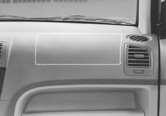 Poznávání Vašeho vozu VAROVÁNÍ Aby se snížilo nebezpečí poranění nebo usmrcení při srážce, musíte vždy sedět co nejdále zpět od airbagu ve volantu (hruď alespoň 0 mm (0 palců) daleko od volantu),