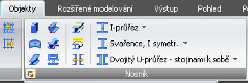 Vlastnosti ohýbaného plechu můžete definovat či měnit v dialogu tohoto objektu. Tloušťka a poloha může být definována v záložce Průřez & Materiál dialogu vlastností.