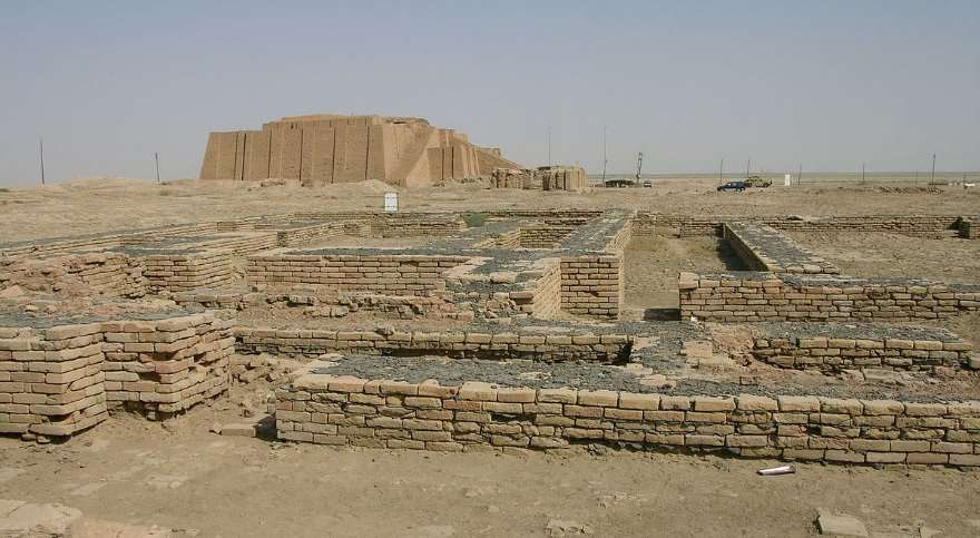 2: Memfis - Babylón centrum starověké říše hierarchické územní i sociální vztahy centralizovaná