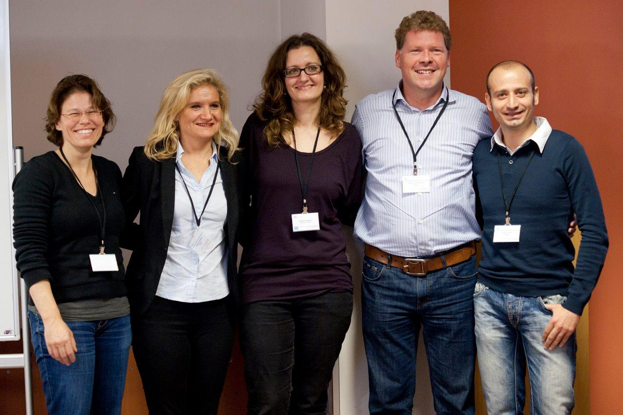 European Network of Sign Language Teachers (ENSLT) Zvolen byl již pětičlenný přípravný výbor, jehož členové budou hlavními kontaktními osobami při přípravách vzniku organizace European