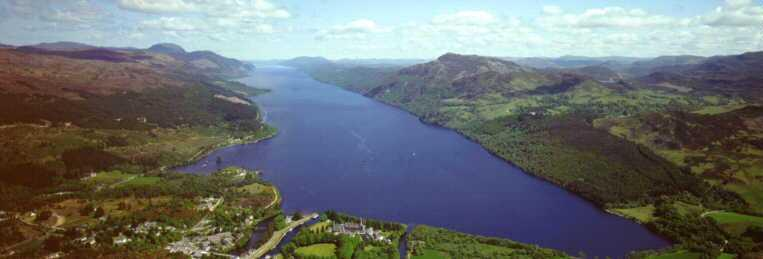 the second larges loch in Scotland in the Scottish Highlands part of the Caledonian Canal 36 km long, 1.