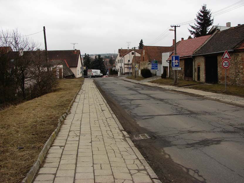 OBRÁZEK 1 - POHLED DO ULICE MASARYKOVO NÁMĚSTÍ (OK1)