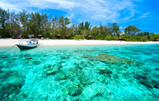 Okolní ostrovy Nusa Penida & Nusa Lembongan Region Nusa Penida se skládá ze tří ostrovů (Nusa Penida, Nusa Lembongan a Nusa Ceningan) vzdálených pouhých 15 km jihovýchodně od Bali.