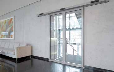 Funkčné dvere Od robustných oceľových vnútorných dverí a bezpečných dverí do bytu, cez plne presklené dvere do kancelárií, až po termicky oddelené vonkajšie dvere ponúka firma Hörmann rozsiahly