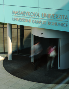 MASARYKOVA UNIVERZITA