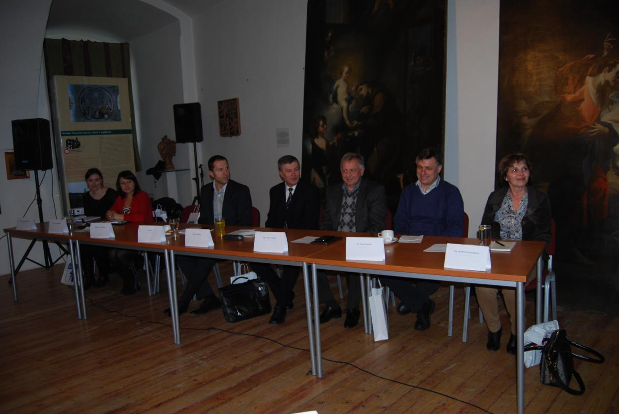 Čestní hosté semináře: Ing. Vladimíra Durajková (Jihomoravského muzea ve Znojmě), Ing. Pavel Vajčner (Znovín Znojmo), Mgr.