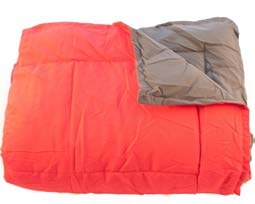 Deky Ella Prošívané deky, vhodné jako letní deka. Čtyři barevné kombinace.
