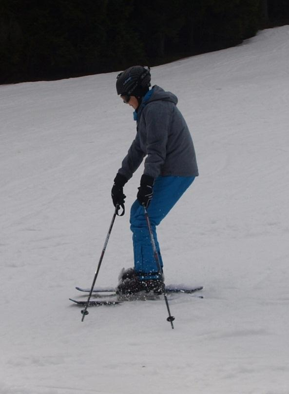 Podvlékání Podobně jako u rychlobruslaře je cvičení prováděno vysokou frekvencí, z pohledu zespoda se trup cvičence v podstatě nehýbe.