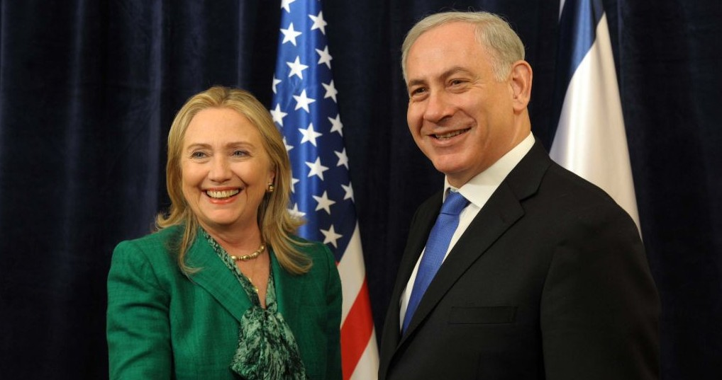 H. Clintonová a B. Netanjahu Otázka zní, k čemu bude tato americká pomoc využita přesněji, jestli nebude využita na pomoc všem syrským opozičním silám Assáda, tzn. i tzv. umírněné opozici.