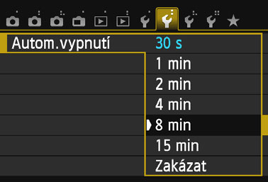 Praktické funkce 3 Nastavení doby prohlídky snímku Je možné nastavit dobu, po kterou se snímek zobrazí na displeji LCD bezprostředně po vyfotografování.