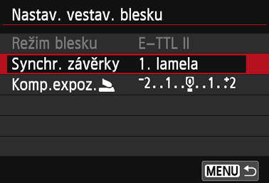 3 Nastavení bleskun [Nastav. vestav. blesku] a [Nastav. funkce ext. blesku] Můžete nastavit funkce uvedené v následující tabulce. Funkce zobrazené v nabídce [Nastav. funkce ext. blesku] se budou lišit v závislosti na modelu blesku Speedlite.