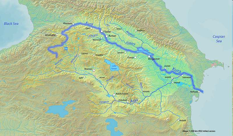 Zakavkazsko Přírodní podmínky 1) Podle mapky na následujícím odkaze lokalizujte významné celky reliéfu a vodní toky.