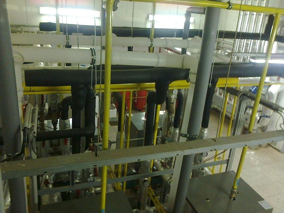 Absorbční plynová tepelná čerpadla v ZŠ Dolní Újezd Instalováno 6 jednotek plynových absorbčních tepelných čerpadel Typ země/voda celkový výkon 243 kw (největší