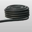 Ochrana kabelů při pokládce do země DRENÁŽE, VSAKOVÁNÍ Ochranná trubka z polyethylenu PE-HD (dvouplášťová, z vnějšku zvlněná, uvnitř hladká) dle ČSN EN 50086-2-4 se spojkou. Barva černá.
