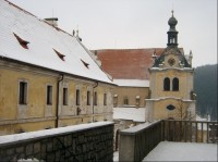 Kostel Sv. Petra a Pavla Kostel 50 5'22.78"N 13 9'49.62"E Kostel Sv.Petra a Pavla je nejstarší architektonická památka ve Žluticích, která patří na Karlovarsku k nejcennějším.