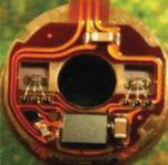 Systém selektivní katalytická redukce (SCR) Hlavní komponenty SCR: Snímač NOx s řídící jednotkou Žhavící svíčka 3.