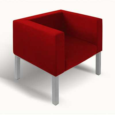 Popis dle projektu: celočalouněné trojmístné konferenční sofa moderního designu, orientační rozměry 1800x600x770mm, orientační výška sedáku 440mm; kubický tvar; základ tvořený pevnou dřevěnou