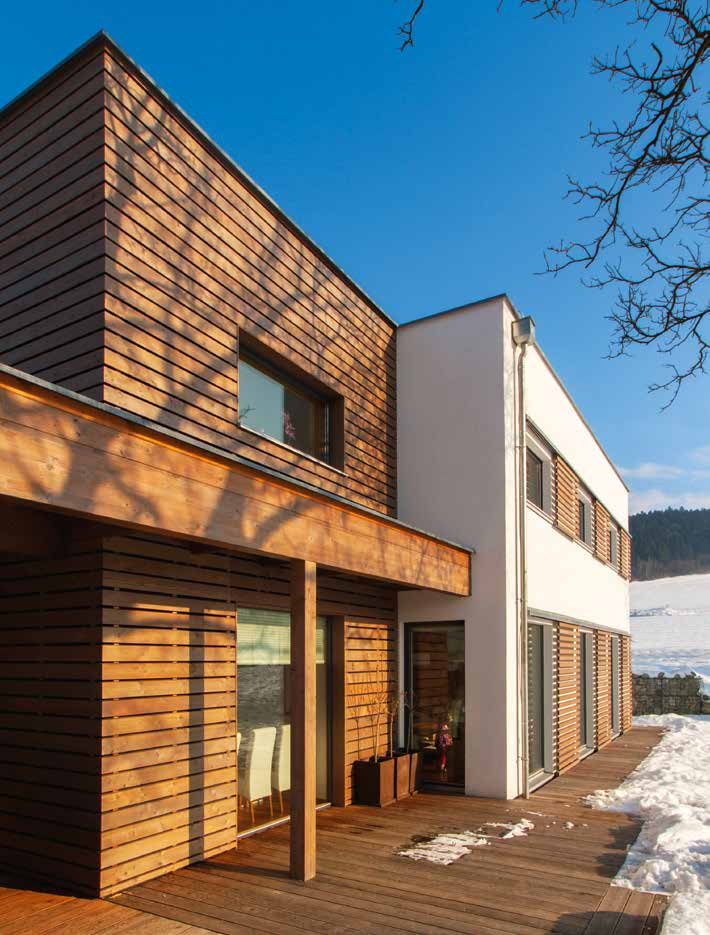 Marcový špeciál Montovaný pasívny dom stavaný v zimných mesiacoch z konštrukcie z masívneho dreva Lignotrend s izoláciou z