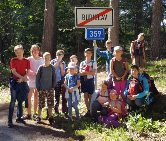 NOC KOSTELŮ 10. 6. 2016 VÍKENDOVÝ POBYT DĚTÍ V BUDISLAVI 17. 19. 6. Postřehy dětí: Zaujalo mě, že sv. Faustyna mluvila s Pánem Ježíšem.