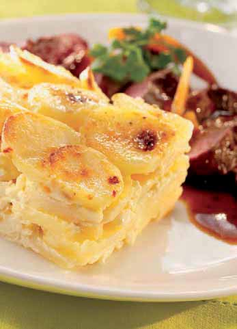 Tradičná reštaurácia Gratin Dauphinois Zemiakové plátky v smotanovej omáčke Jednoduchá a rýchla príprava (25 min.