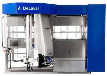 2.6.4 DeLaval (DeLaval, 2011) Dojící robot DeLaval má hydraulicky ovládané rameno, které zajišťuje při porovnání s pneumatickými systémy vyšší spolehlivost.