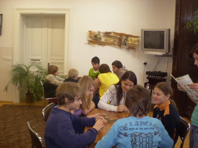 Letní a zimní tábory Ve školním roce 2009/2010 proběhlo 8 letních táborů, 1 zimní tábor a 3 příměstské tábory.