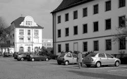 8/2005 RÝMAŘOVSKÝ HORIZONT V pondûlí 18. dubna se uskuteãnilo jednání Rady mûsta R mafiova.