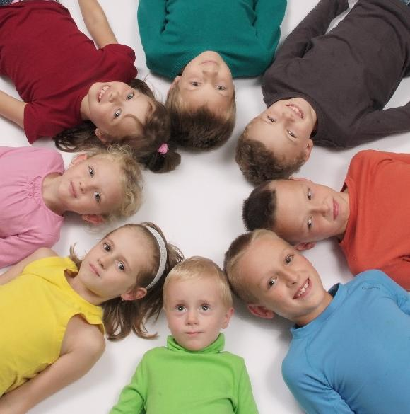 Poslání společnosti ABC o.p.s. je nestátní neziskovou organizací poskytující služby pro děti s poruchou autistického spektra.