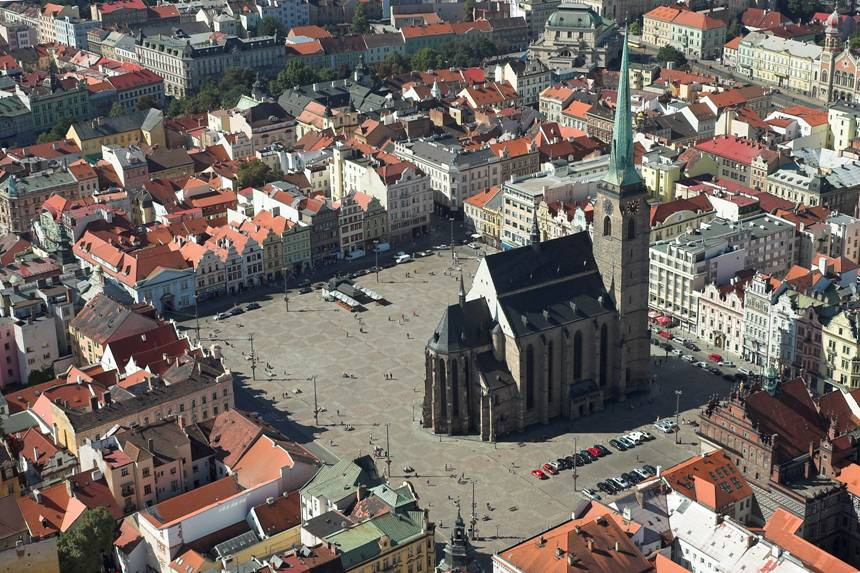 Cyklomaraton Česko Až za Aš a ešte kúsok ďalej 2017 Plzeň...metropola Plzenského kraja, ležiace na sútoku riek Radbuza, Mže, Úslava a Úhlava. Plzeň je známa ako priemyselné a pivovarnícke mesto.