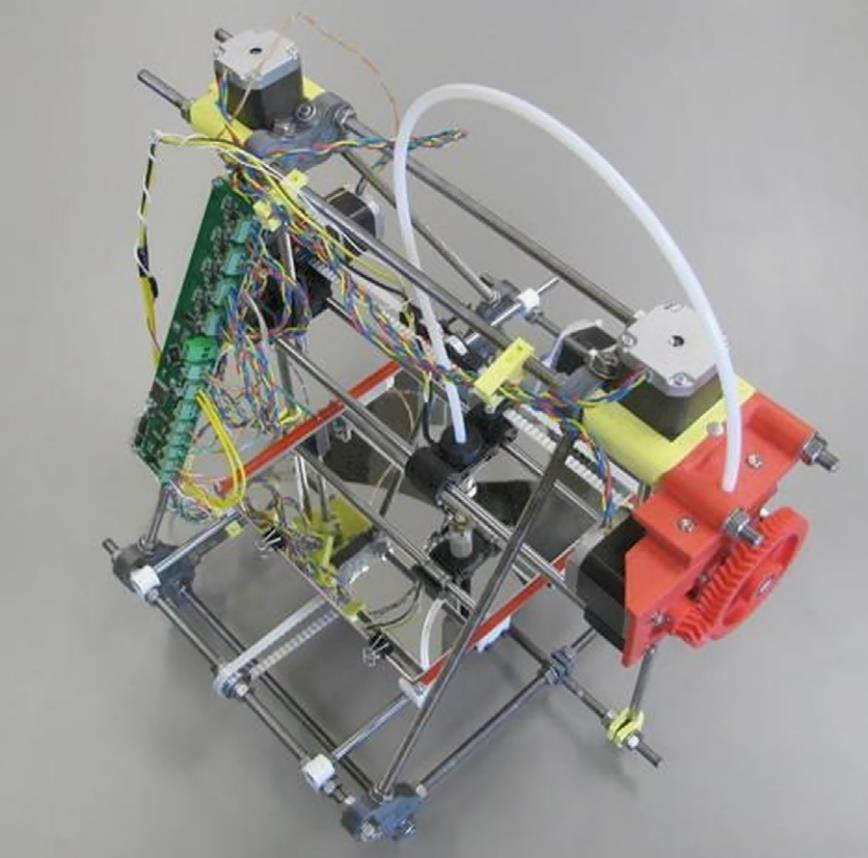 FSI VUT DIPLOMOVÁ PRÁCE List 19 Mendel Obr. 1.9 Tiskárna Darwin [14]. Tiskárna Mendel je druhou generací RepRap projektu. Mendel používá také kartézský souřadný systém.