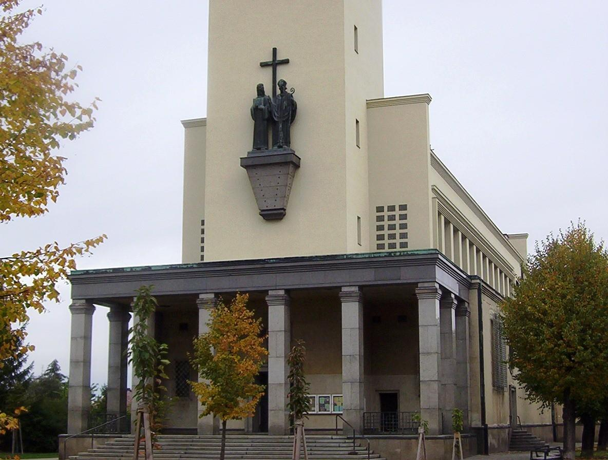 Obr. 5 Kostel sv. Cyrila a Metoděje v Olomouci - Hejčín Obr.
