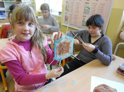 3 Výuka v 1. - 5. ročníku probíhala dle Školního vzdělávacího programu pro základní vzdělávání Škola základ života. Od 3. ročníku se žáci učí anglický jazyk.