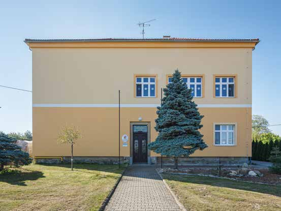 škola / school Měník, CZ