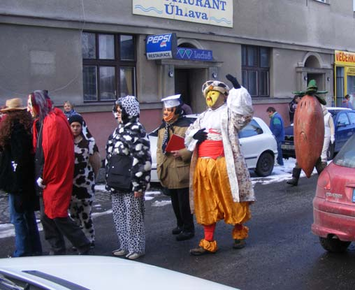 BŘEZEN 2 0 0 9 nezávislý měsíčník č. 3, ročník XXXVI cena 6 Kč Maškary obveselovaly Nýrsko V sobotu 14. února nás přišli opět pobavit členové Českého svazu zahrádkářů, když uspořádali průvod masek.