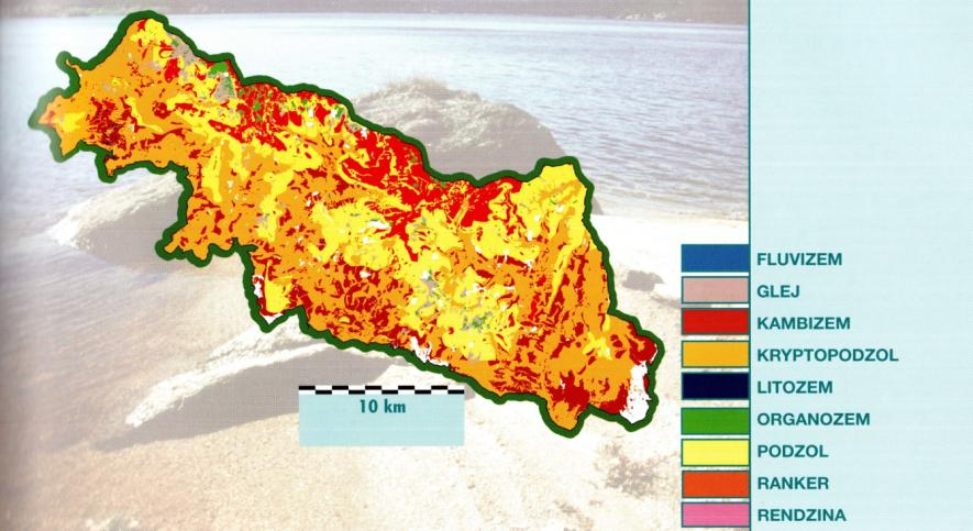 2.3 Půdy V Krkonoších je vyvinuta výrazná výšková půdní stupňovitost od podhorských po vysokohorské půdy (Vacek a kol. 2003).