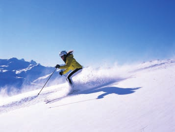 2012 Cena za osobu od 464 CHF / 8 783 Kč (děti od 6 do 12 let 50 % sleva) Sen o krájejících hranách a sluníčku Našich pět lyžařských areálů vám okolními výhledy.