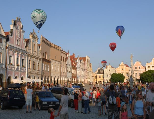 FOND VYSOČINY Grantový program PAMÁTKOVĚ CHRÁNĚNÁ ÚZEMÍ 2017 Finanční alokace: 1 600 000 Kč Příjemci dotace: Vlastníci objektů v MPR a MPZ (např.