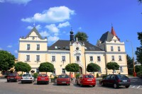 Muzeum se nachází ve středověkém sklepení budovy purkrabského domu na Masarykově náměstí čp. 17.