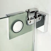 Zalomení dveří ven i dovnitř můžete také využít při malém sprchovacím prostoru (obr. 2B, 2C). 4A 4B 5 INTEGROVANÉ PANTY Integrovaníé panty nabízejí bezproblémovou údržbu sprchového koutu.