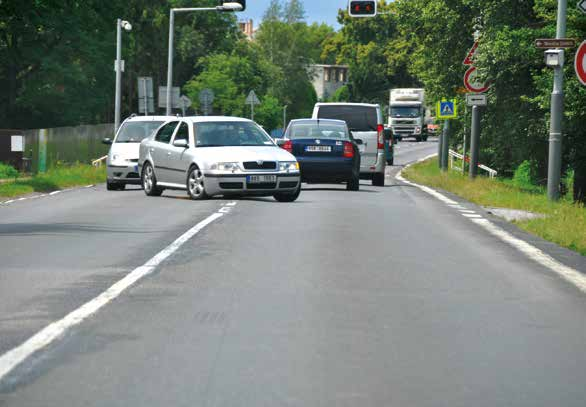 ..19 Vzorový příčný řez...21 Souhrnná tabulka mostních objektů...23 Schéma MÚK Běchovice...28 Schéma MÚK Koloděje.