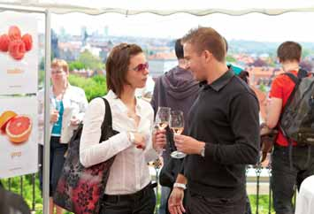 Svátek růžových vín v Praze Více než 1 500 návštěvníků zavítalo v