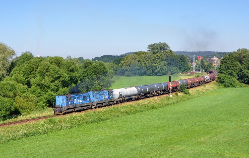 Foto: Petr Štembírek Dole: Zapůjčené brněnské dvojče 742.075 + 742.