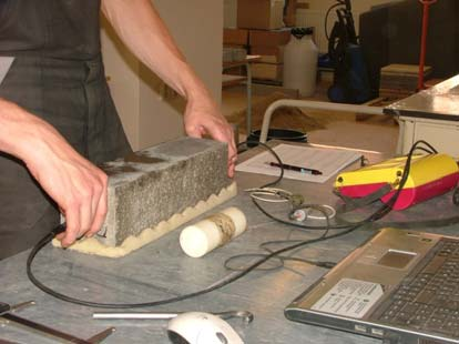 11 DYNAMICKÝ MODUL PRUŽNOSTI Dynamický modul pružnosti betonu lze určit pomocí dvou metod.