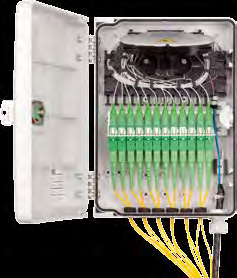 12 optických konektorů ve vnitřním i venkovním prostředí. Rozvaděč lze doplnit držákem, který umožňuje instalaci na sloup.