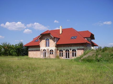 Znalecký posudek obvyklé ceny nemovitosti číslo 2363/166/2010 6 NEMOVITOST: Rozestavěný rodinný dům na pozemku p.č. st. 76 a pozemky p.č. st. 76, p.č. 139/1, p.č. 139/13 a p.č. 139/44, to vše v k.ú.