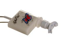 Obrázek 4. Přístroj Flowhandy ZAN 100 USB (www.compek.cz) (www.zan.at) Samotné spirometrické vyšetření bylo prováděno vsedě ve vzpřímené poloze - korigovaném sedu a pouze ve spodním prádle.