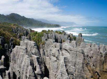 Pancake rocks palacinkovým kameňom, kde si spravíme krátku zastávku,