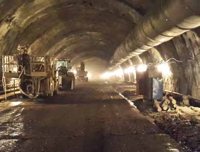 MC MC Personalia Aktuality Nový železniční tunel pro vyšší vytížení Beskydský tunel na západní Ukrajině je důležitým spojením vlakové dopravy mezi Ukrajinou a Maďarskem a také Slovenskem.